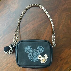 Disney Parks Animal Kingdom Cheetah Print Crossbody Purse Bag w/Keychain